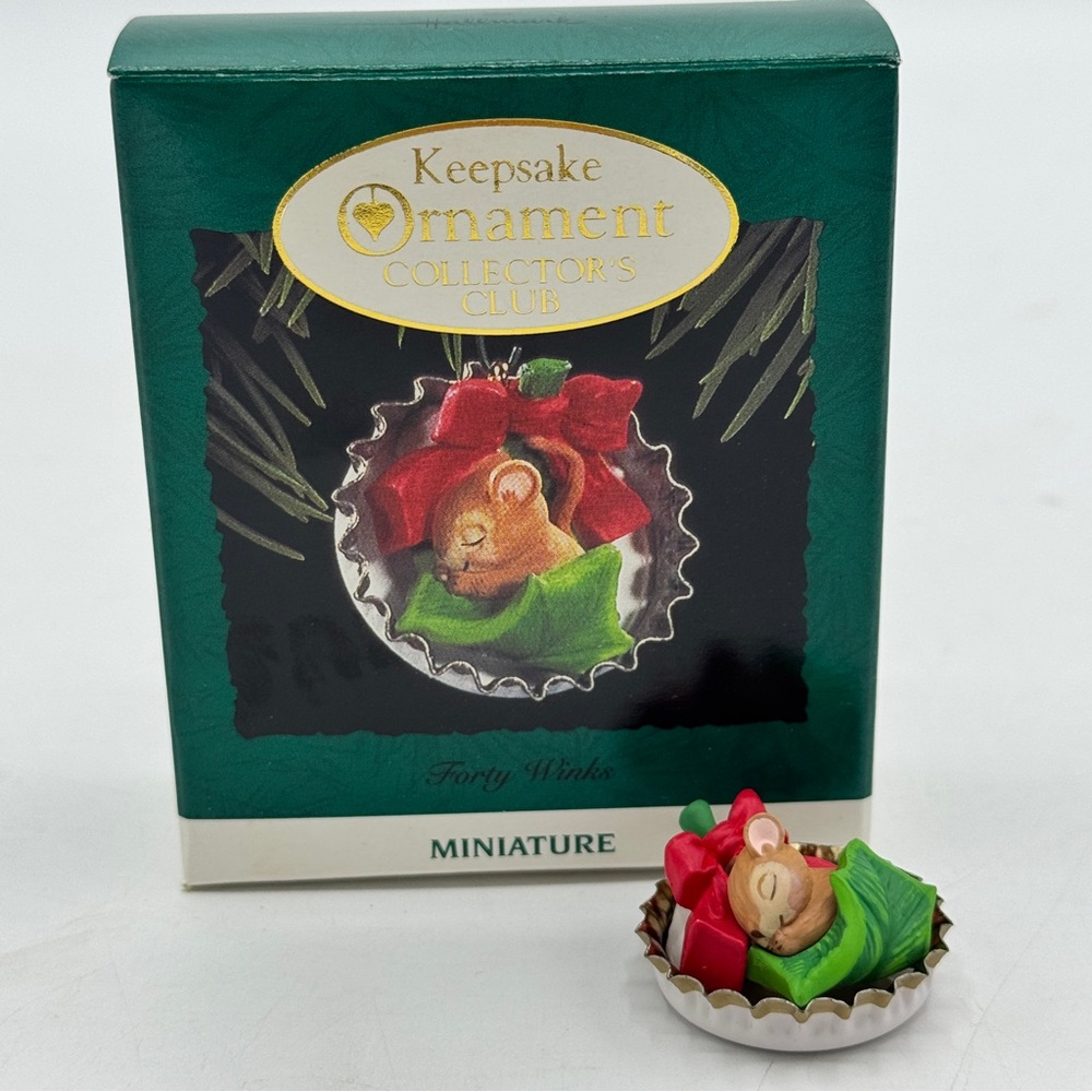 Hallmark Keepsake Miniature Ornament Collectors Club "Forty Winks" Mouse  1993